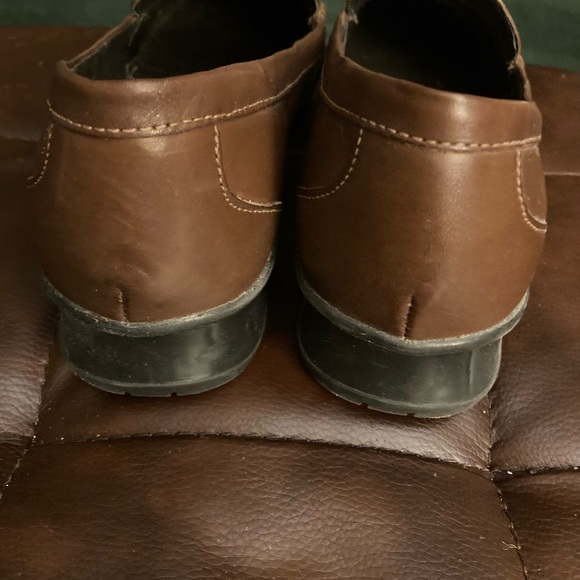 EUC Naturalizer IOB casual loafers/flats. Brown leather uppers - Picture 7 of 8